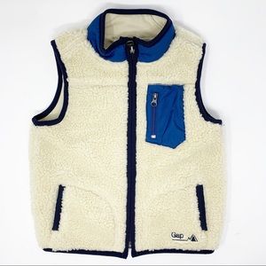 Baby Gap cream Sherpa vest NWT size 18-24 month